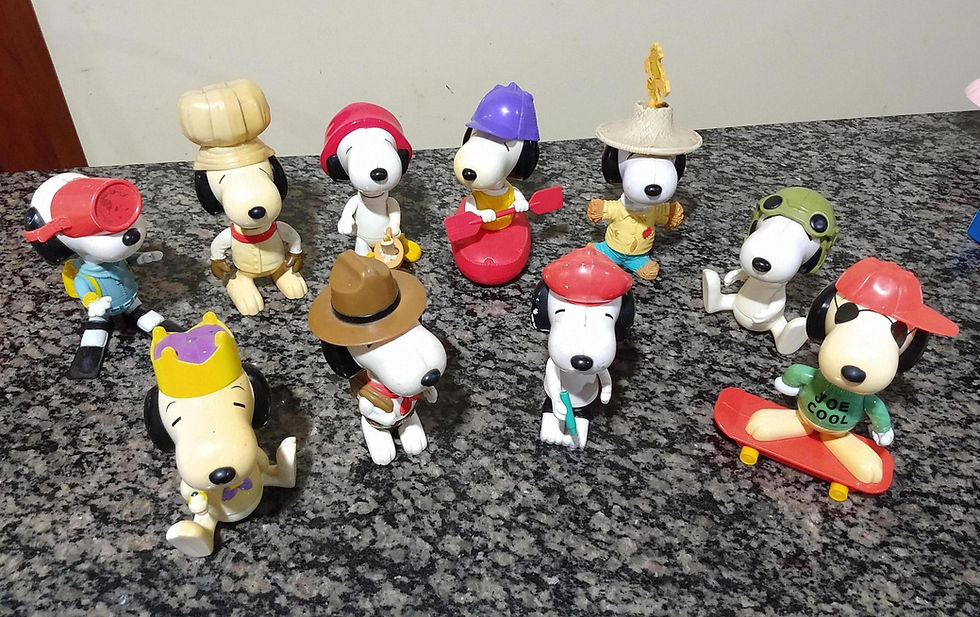 Thumbnail: Boneco Snoopy coleção 10un