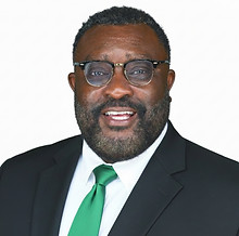 AH Headshot 2025_edited.jpg