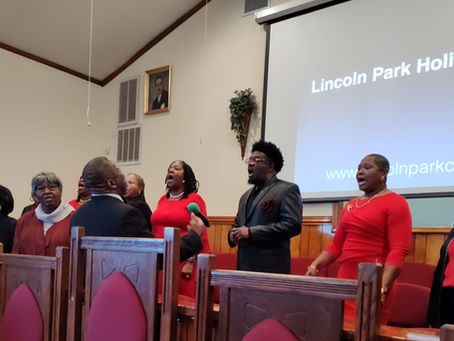 Eli Ratcliff Singers were Awesome on Christmas Eve!!!