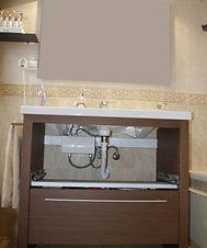 L’appareil se place très simplement sous le lavabo ou l'évier