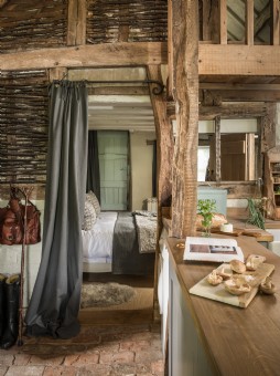 luxury-self-catering-barn-conversion-in-