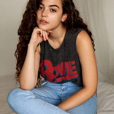 giles, valeria II.jpg
