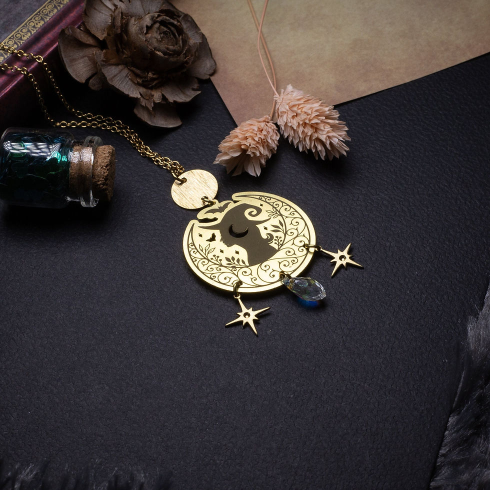 Collier pendentif sorcière en laiton