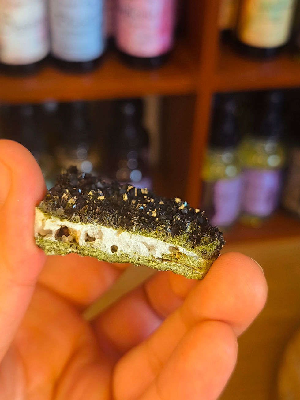 Miniatura: Spécimens d'épidote de forêt de Turquie, épidote et quartz, amas d'épidote