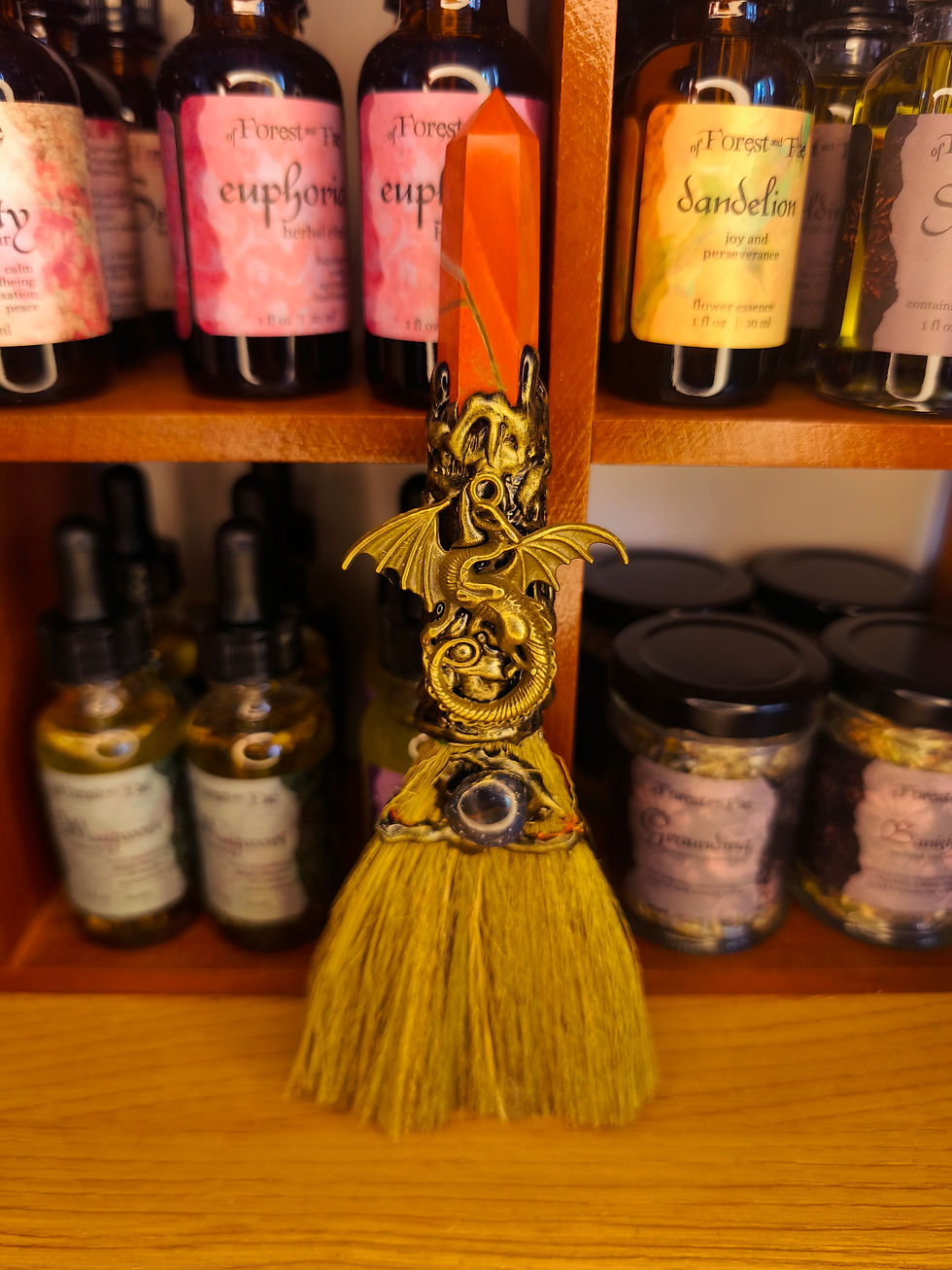 Balai Wicca en pierres précieuses, Jaspe rouge avec dragon doré