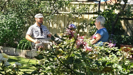 An Impromptu Garden Walk in Thornlie