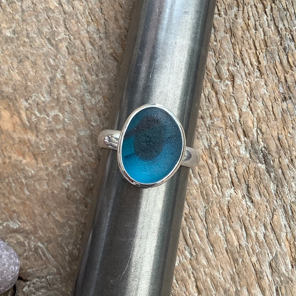 Thumbnail: Turquoise /Red Multi Seaham Seaglass and Sterling Silver Ring (size S US 9)