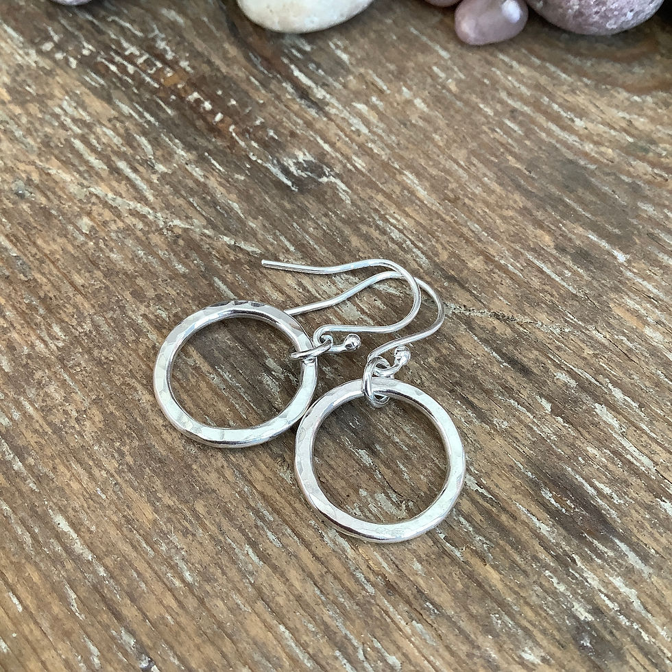 Thumbnail: Circle Dangle Earrings 