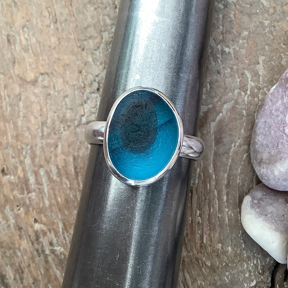 Thumbnail: Turquoise /Red Multi Seaham Seaglass and Sterling Silver Ring (size S US 9)