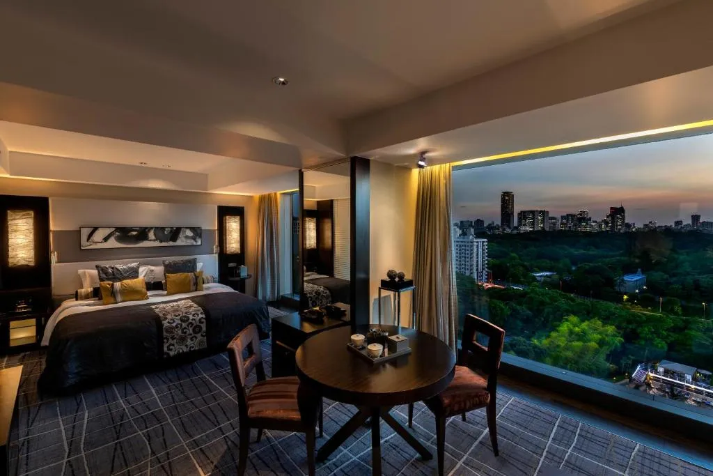 The New Otani 5-star Luxury Hotel Tokyo bedroom