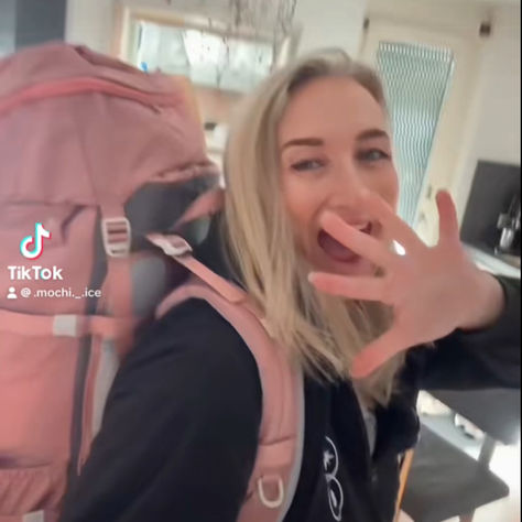 10 Tips for traveling alone