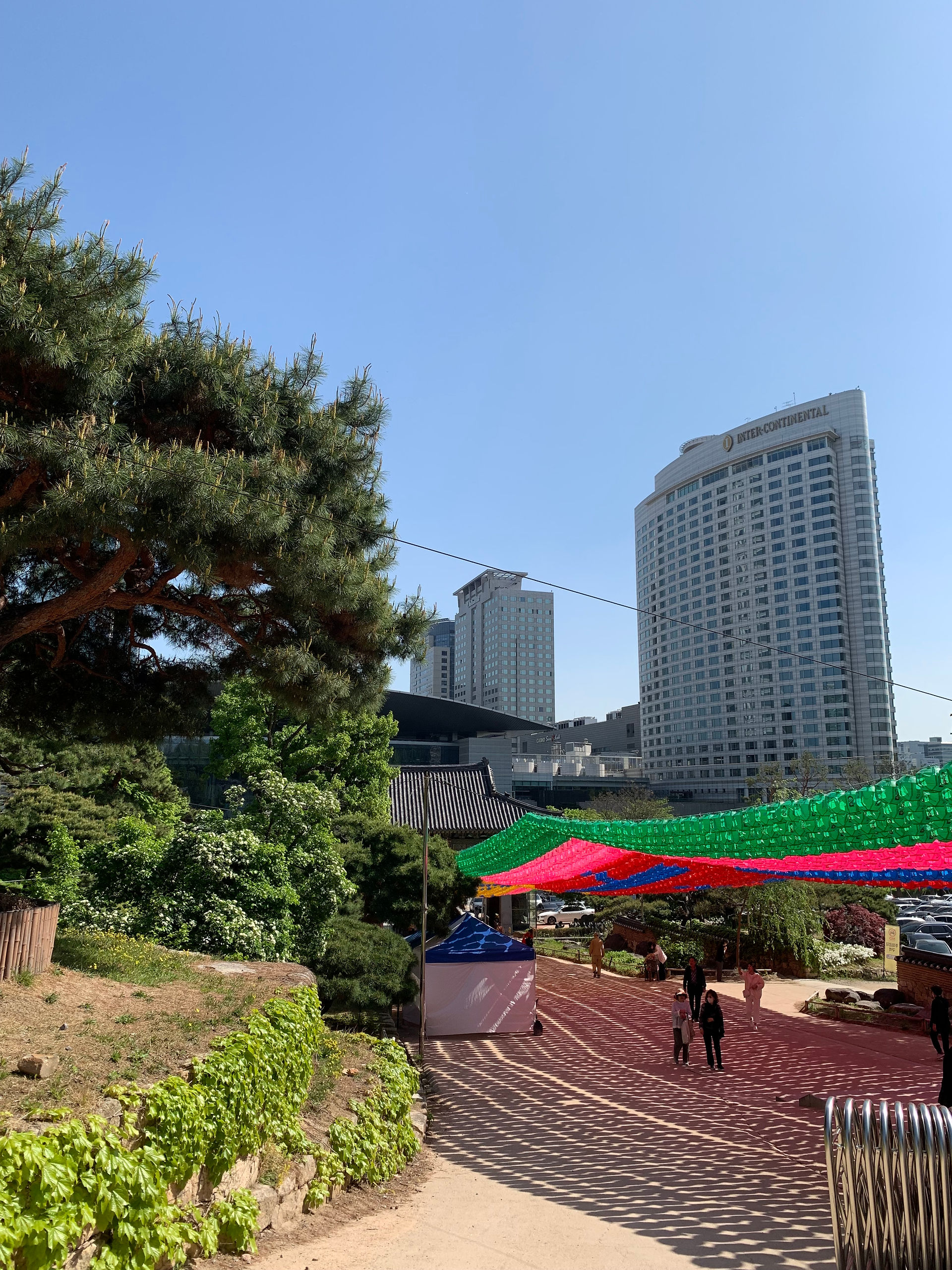 Bongeunsa Tempel inmitten der südkoreanischen Metropole