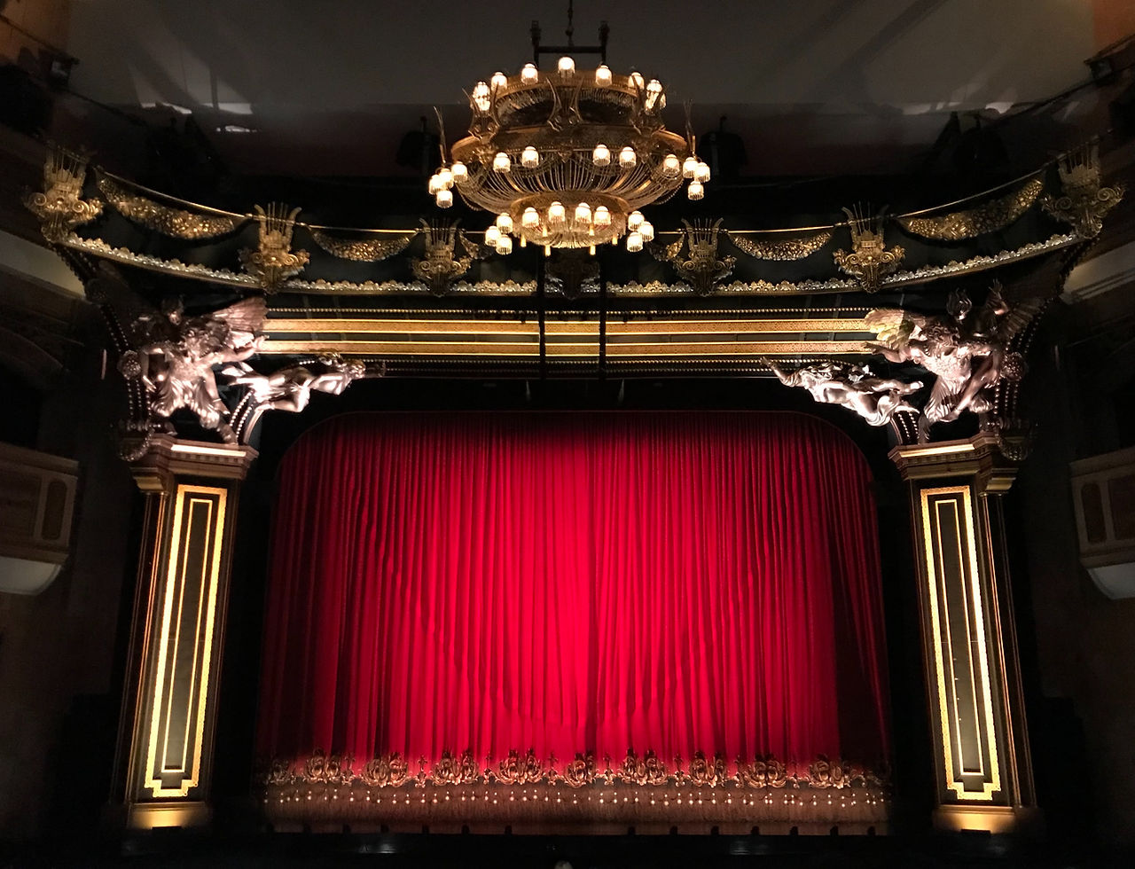 theatre.jpg