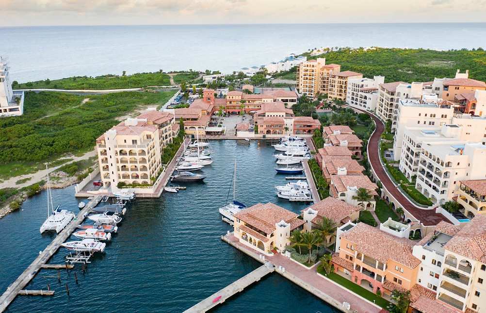 Porto Cupecoy St., Maarten.jpg