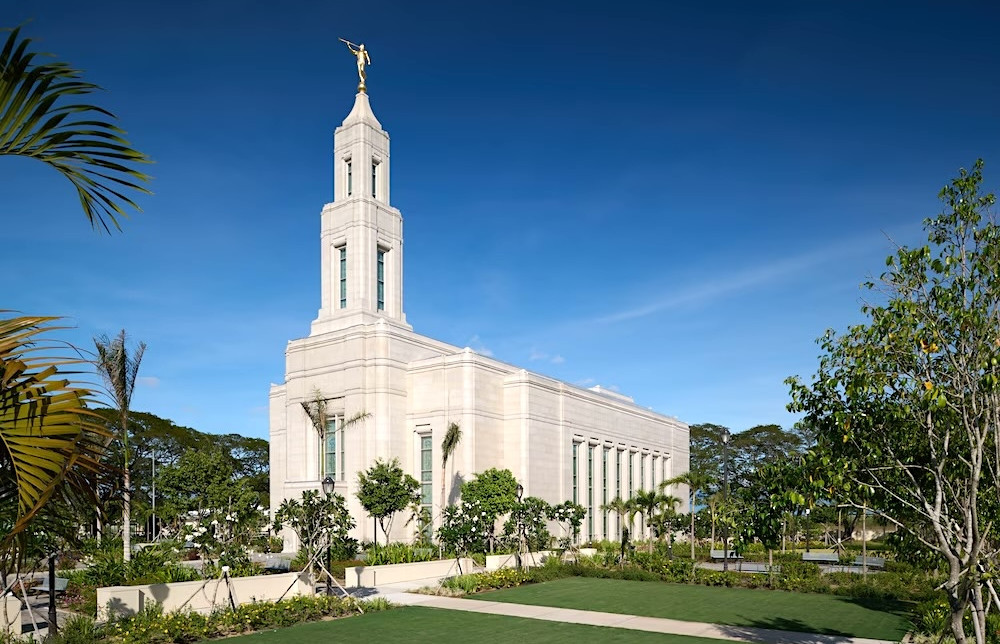 Urdaneta Temple, Philippines.jpg
