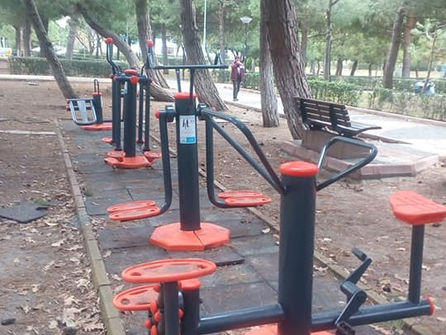 Açık alan Spor Aletleri Yenilendi