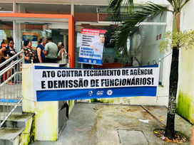 SEEB JABOATÃO REALIZA ATO CONTRA O FECHAMENTO DA AGÊNCIA DO ITAÚ EM JABOATÃO CENTRO