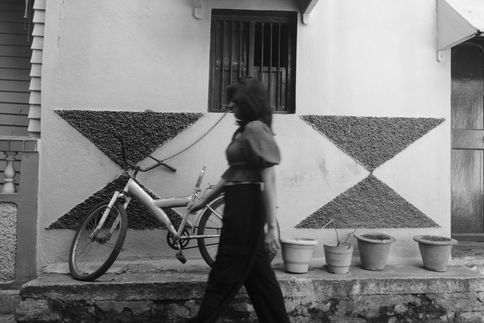 Indifferent
Series 1/6
