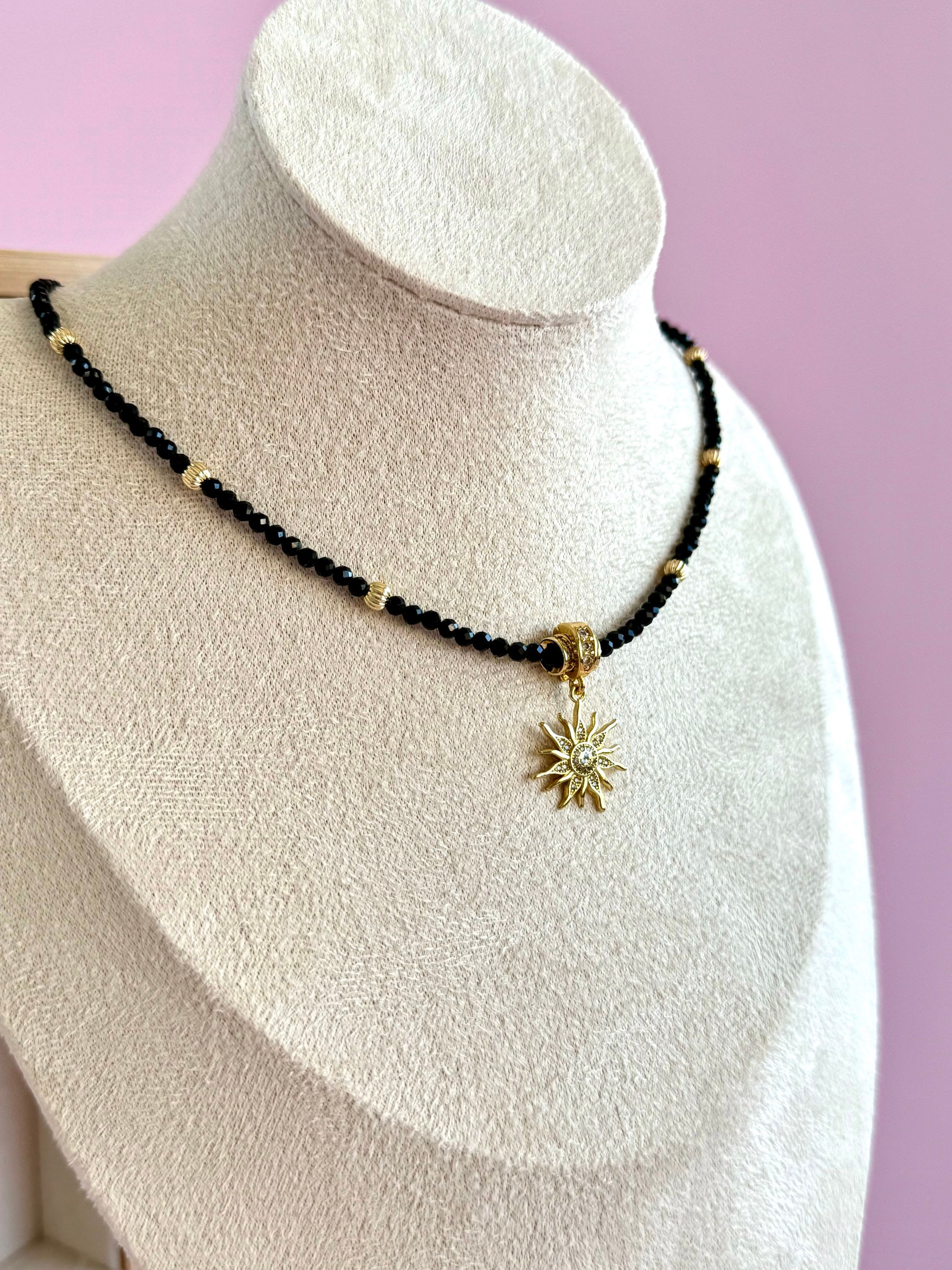 Necklace with tourmaline 