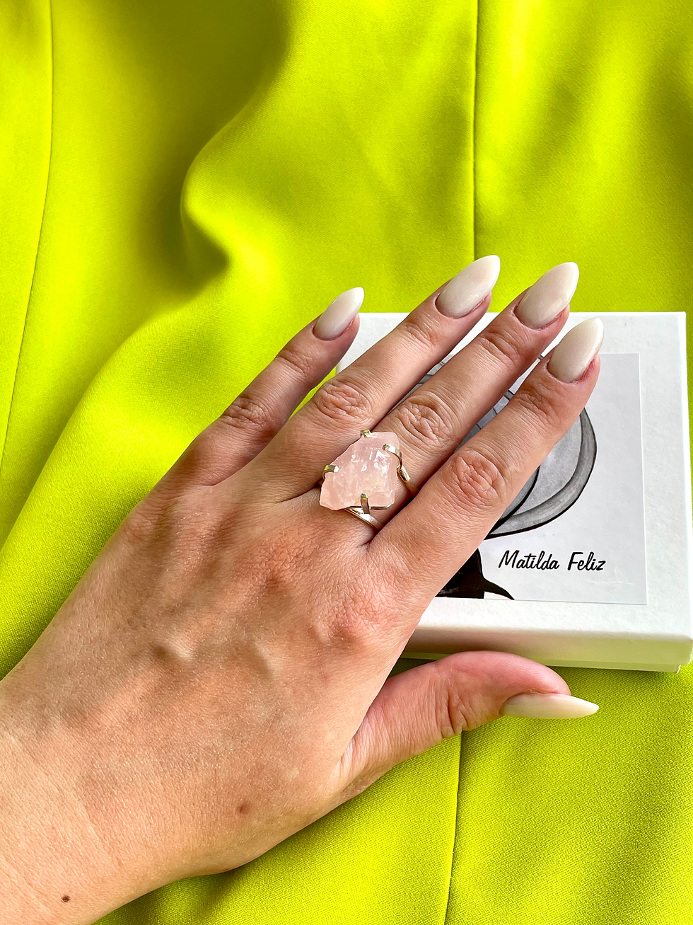 תמונה ממוזערת: Ring with rose quartz 