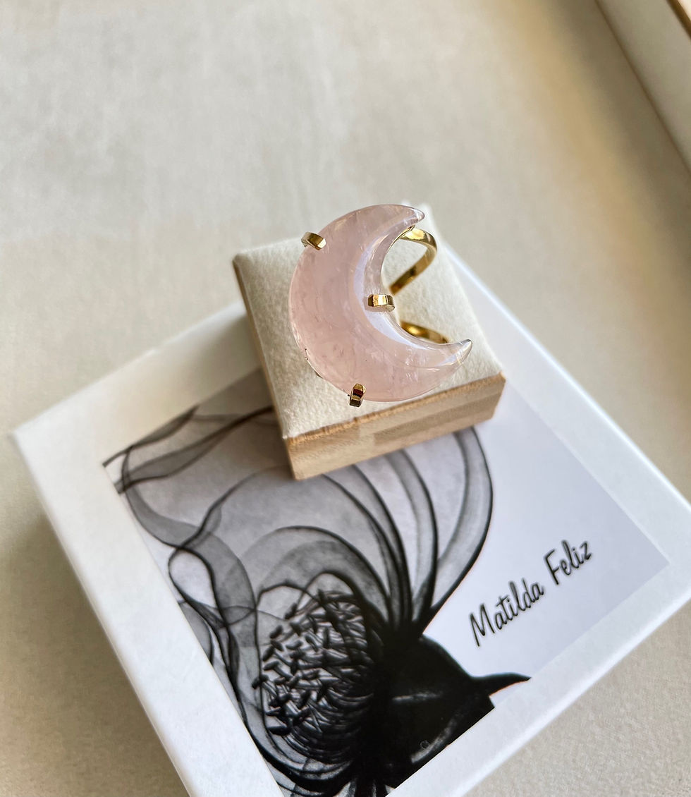 תמונה ממוזערת: Ring “Moon” with rose quartz 