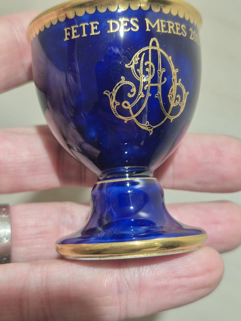 Thumbnail: Coquetier Porcelaine Sèvres Uni Bleu Or 24 Carats