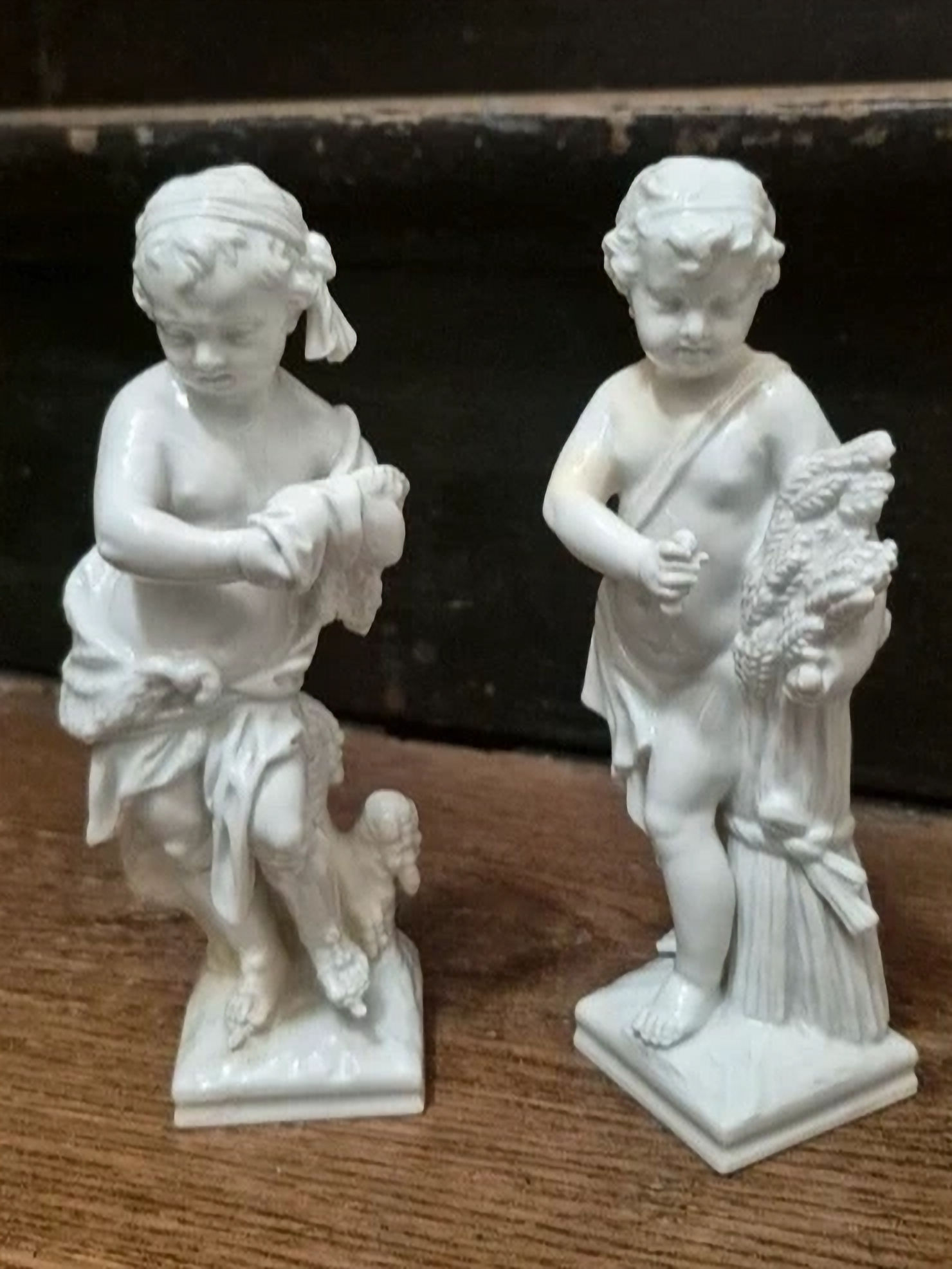 Paire Angelots Putti Porcelaine KPM Berlin XIXEME