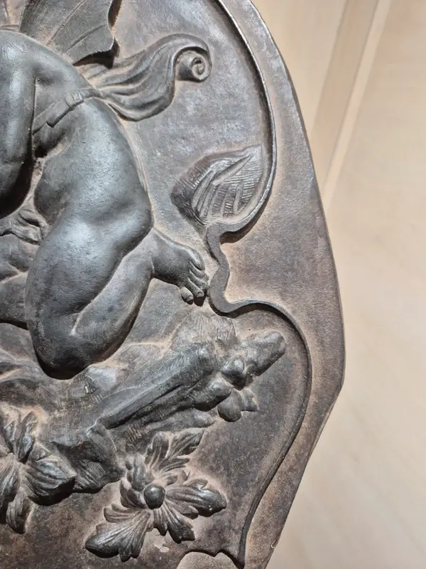 Miniature : Plaque Ancienne Fonte Angelot Putti Blason Antique