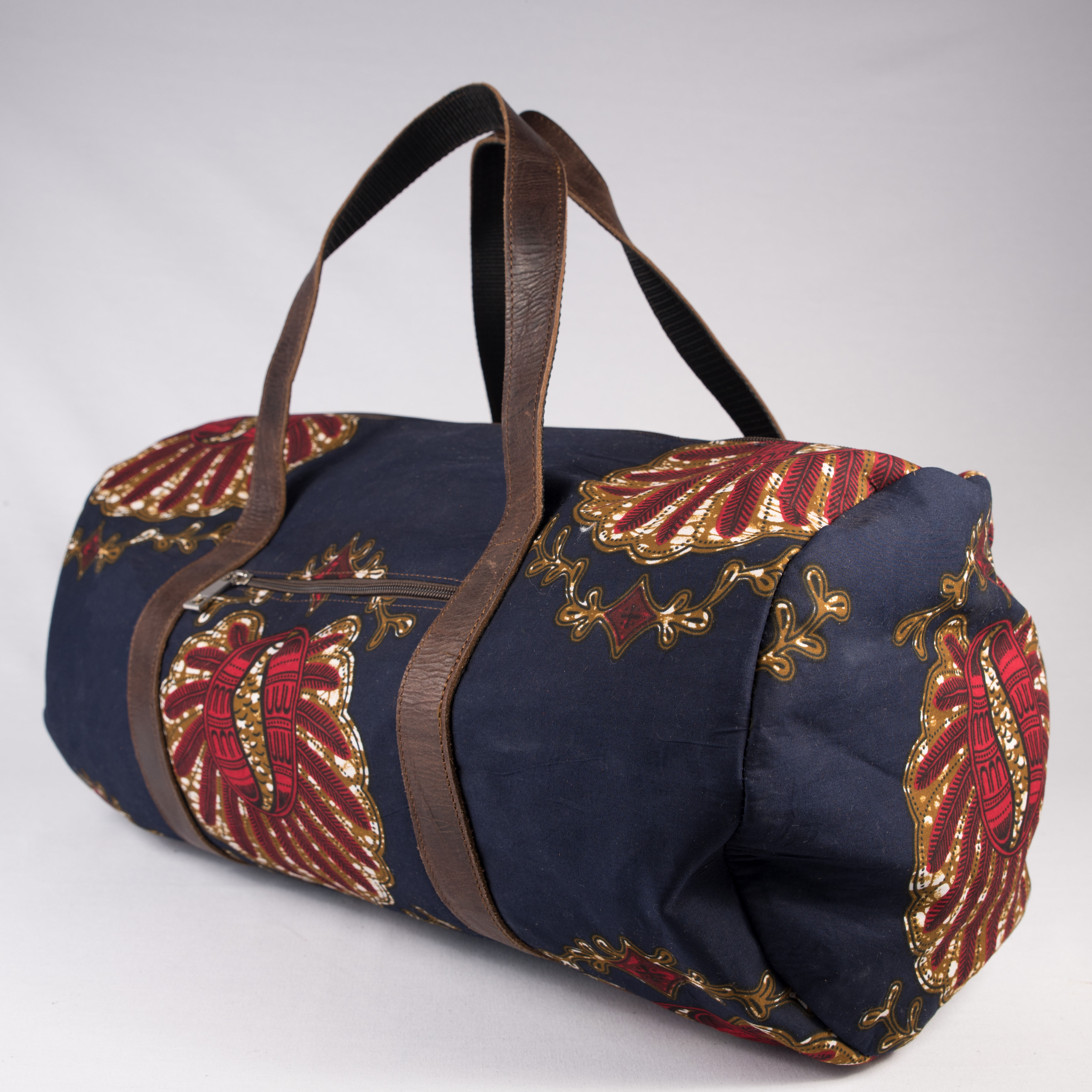 Madame Dakar Sportsbag - African Wax Print - red leafs