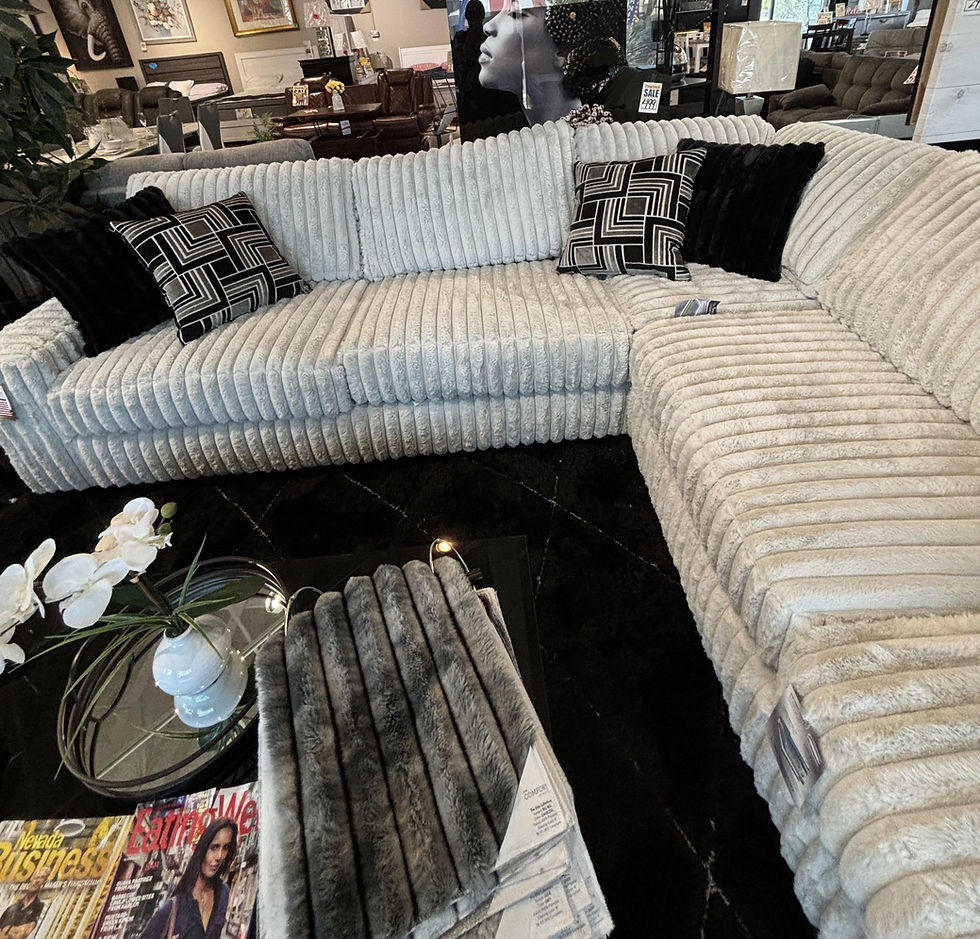 Thumbnail: Beverly Customizable Sectional
