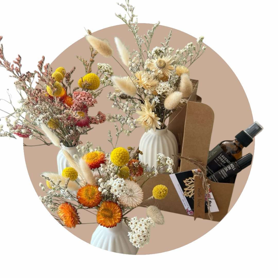 Newborn Petit Fleurs Carry Gift Bag