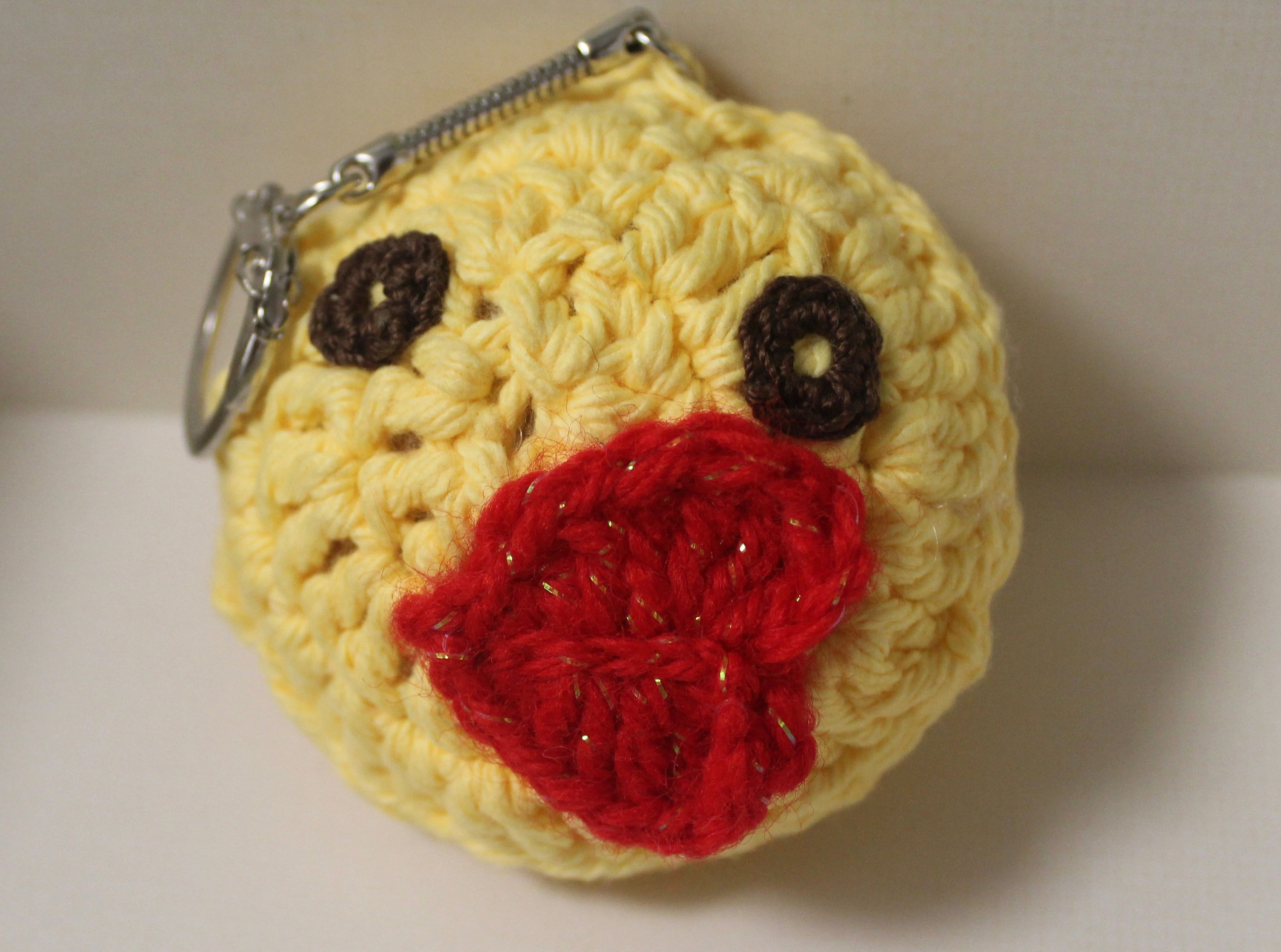 Emoji Keychain (blowing a kiss)
