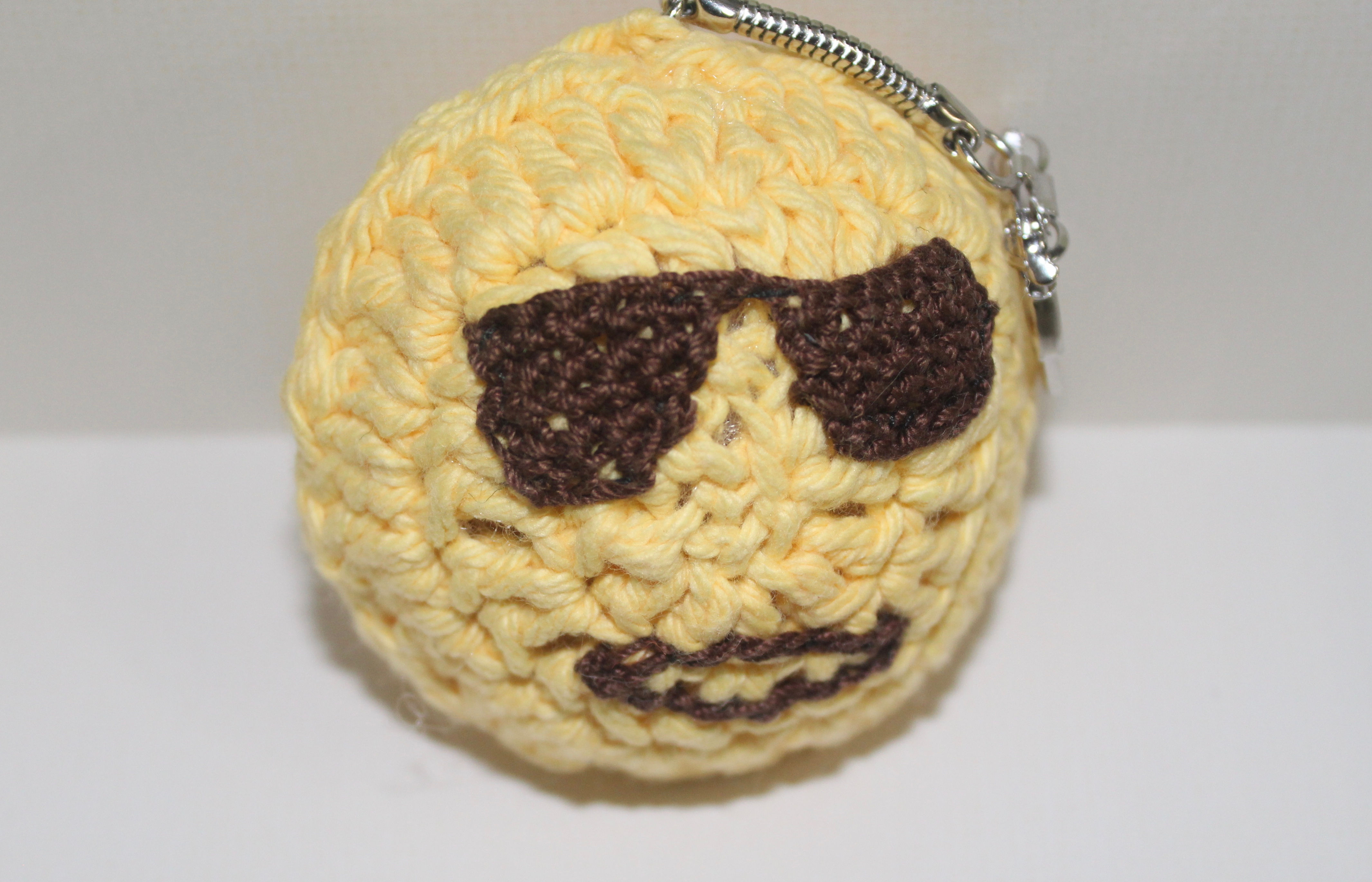 Emoji Keychain (sunglasses face)