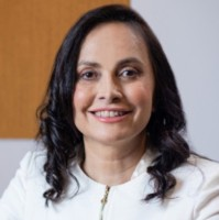 "Alerta Workaholic: Sinais de Excesso de Trabalho e Como Ajudar".