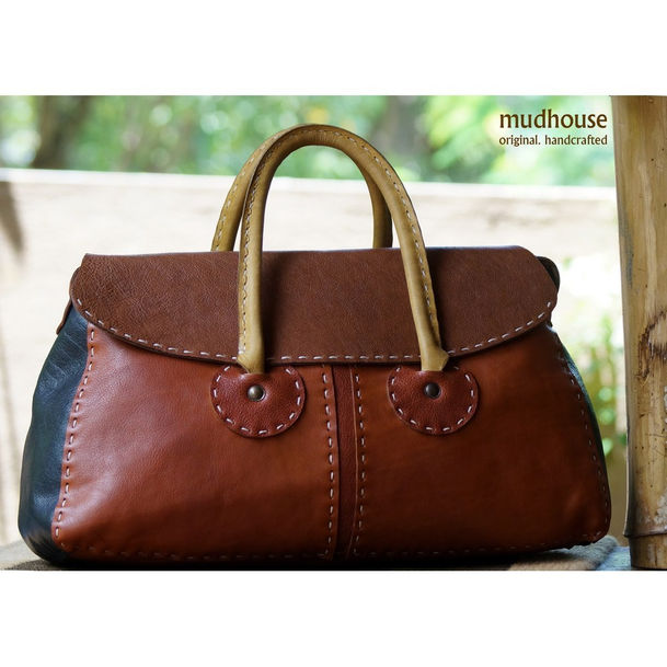 Mud House Laine Handbag at Preksh