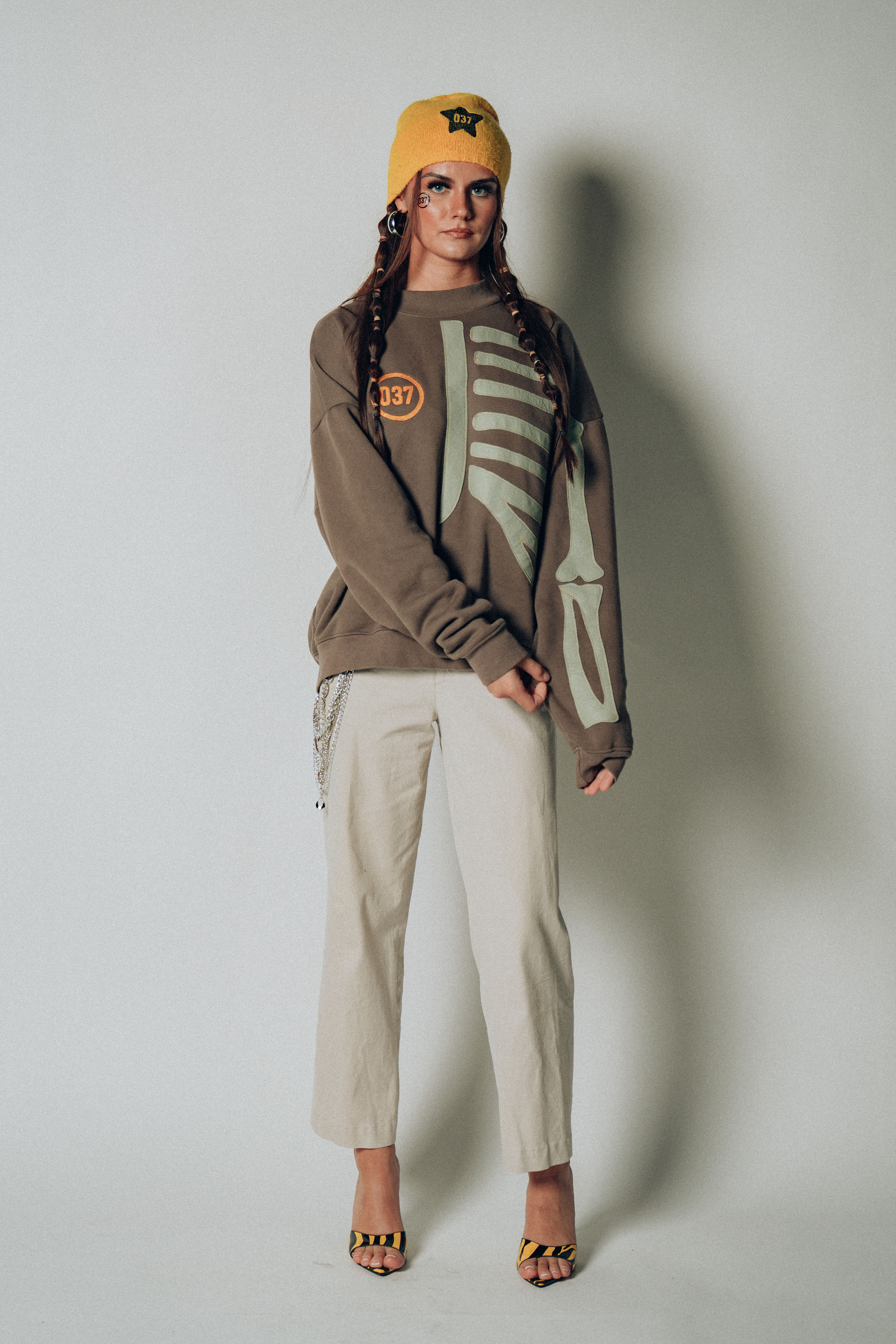 'Hug your Bones' Crew neck