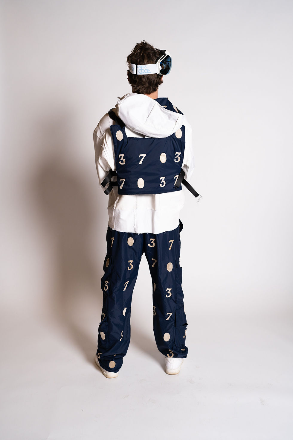 Thumbnail: 037 PRINT WIND PANTS AND VEST SET