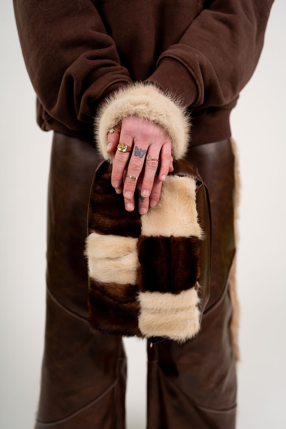 Thumbnail: MINK FUR DOPP KIT