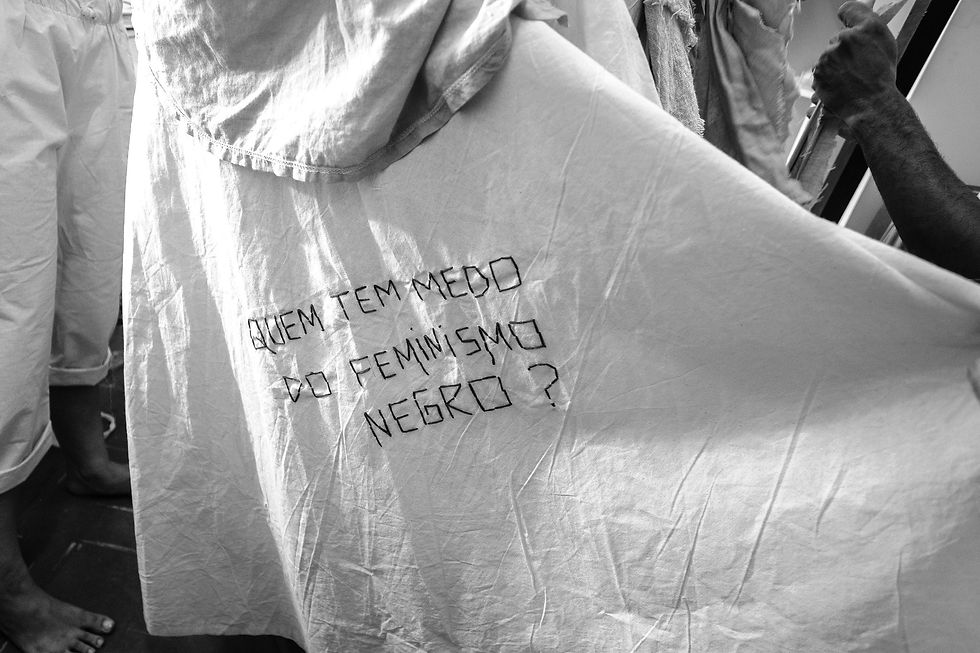 Bastidores do espetáculo "Das Vielas ao Cais".