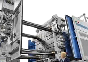 Máquina de moldagem por injeção plástica.