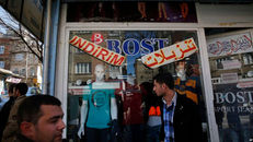 Tensions rise in Turkey over Syrian refugees