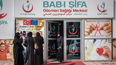 EU funds Turkish health centers to help Syrian refugees