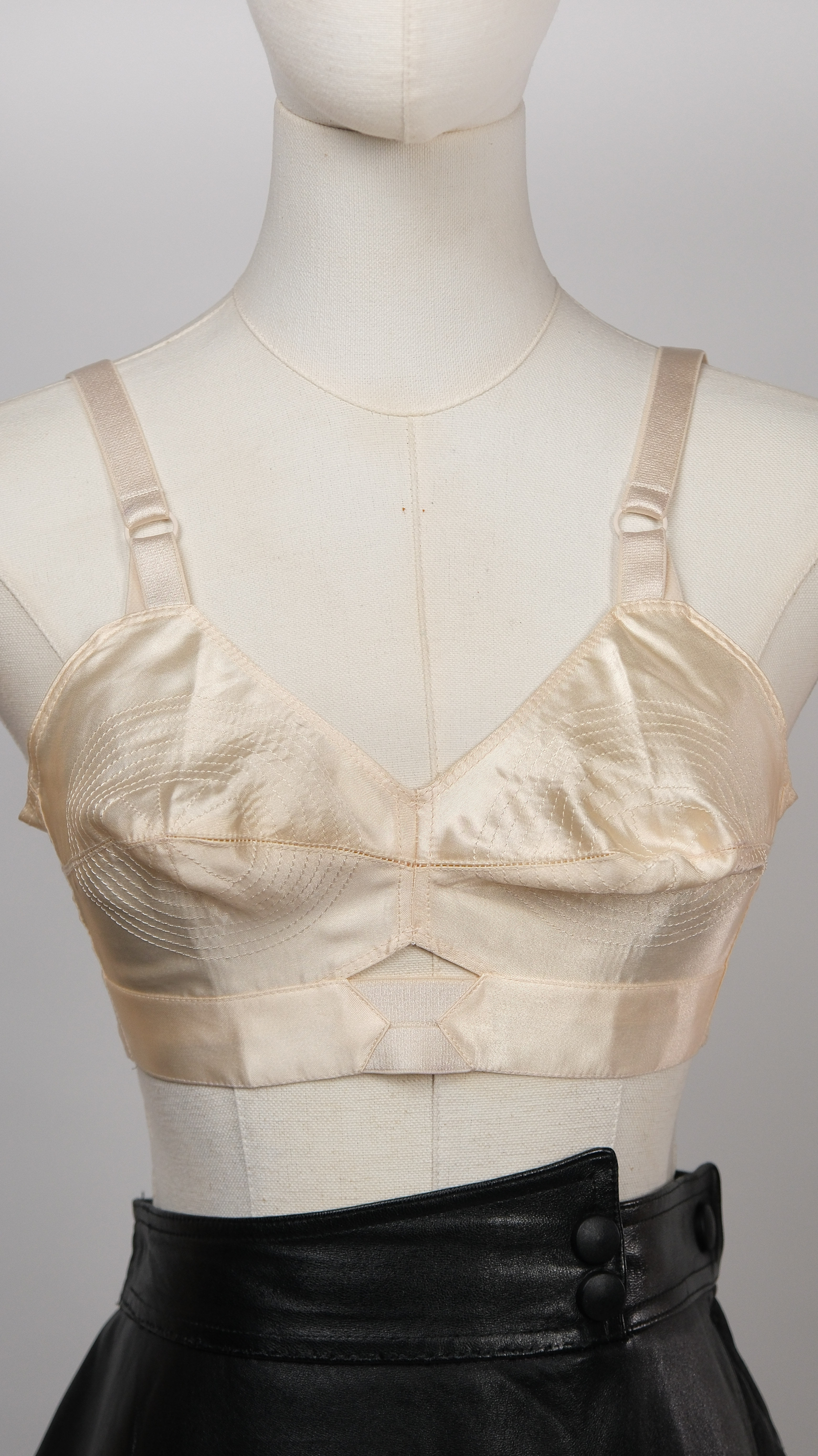 1980s Cone Bra | Size 32C
