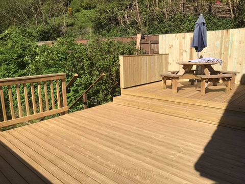 garden-landscaping-decking.jpg