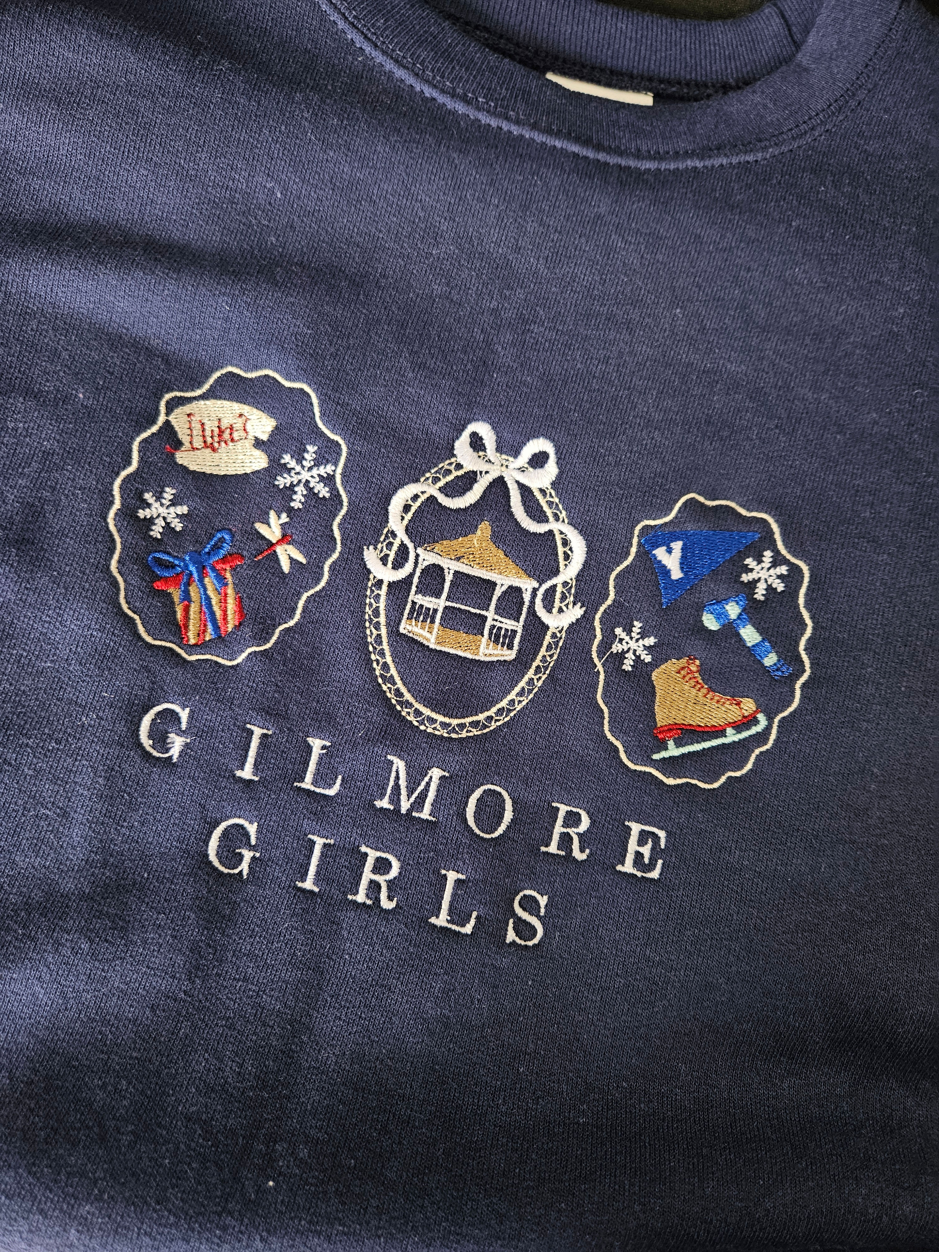 gg frames crewneck