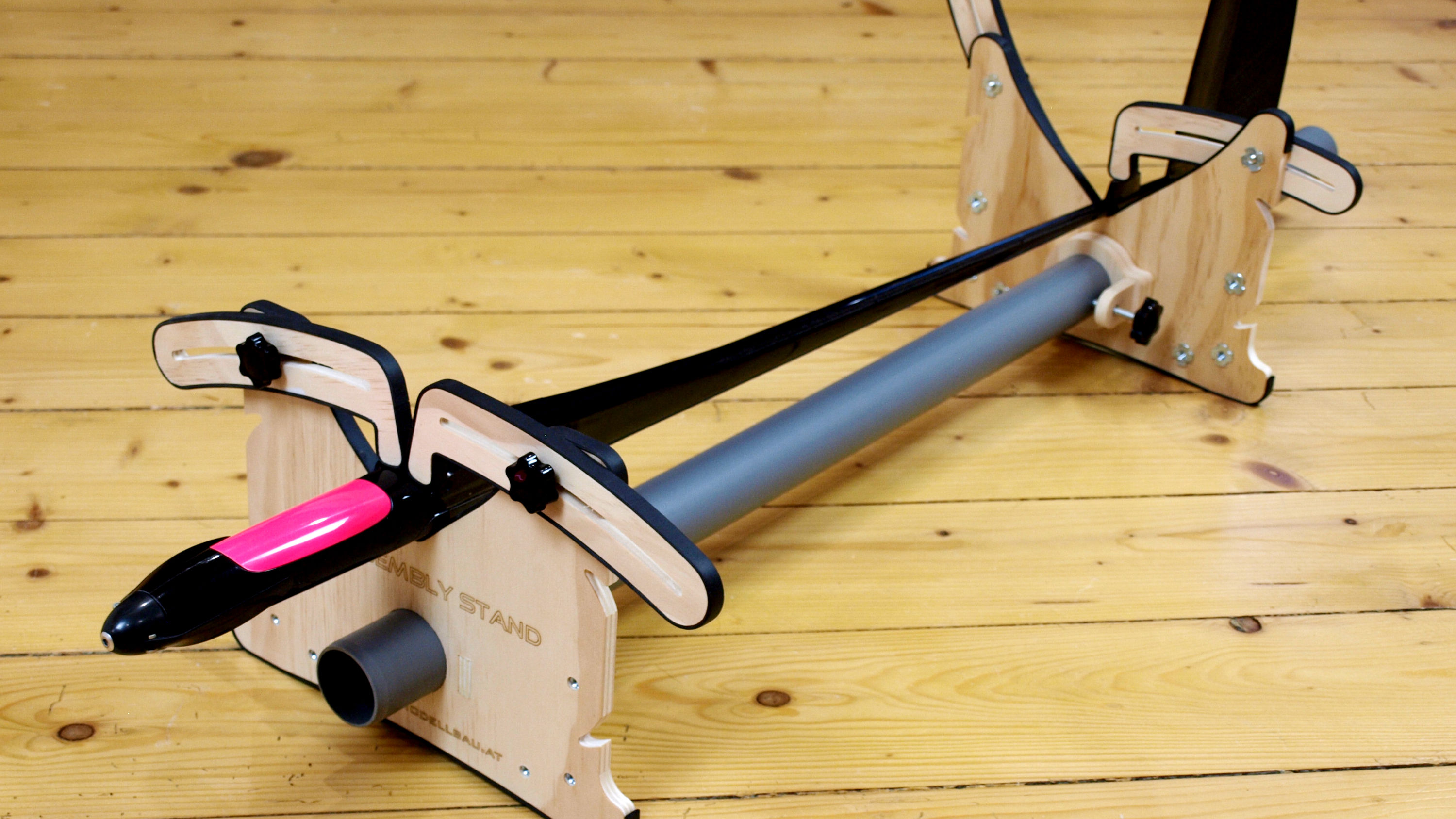 RC Assembly Stand – Modellbauständer für RC-Flugzeuge & Modelle