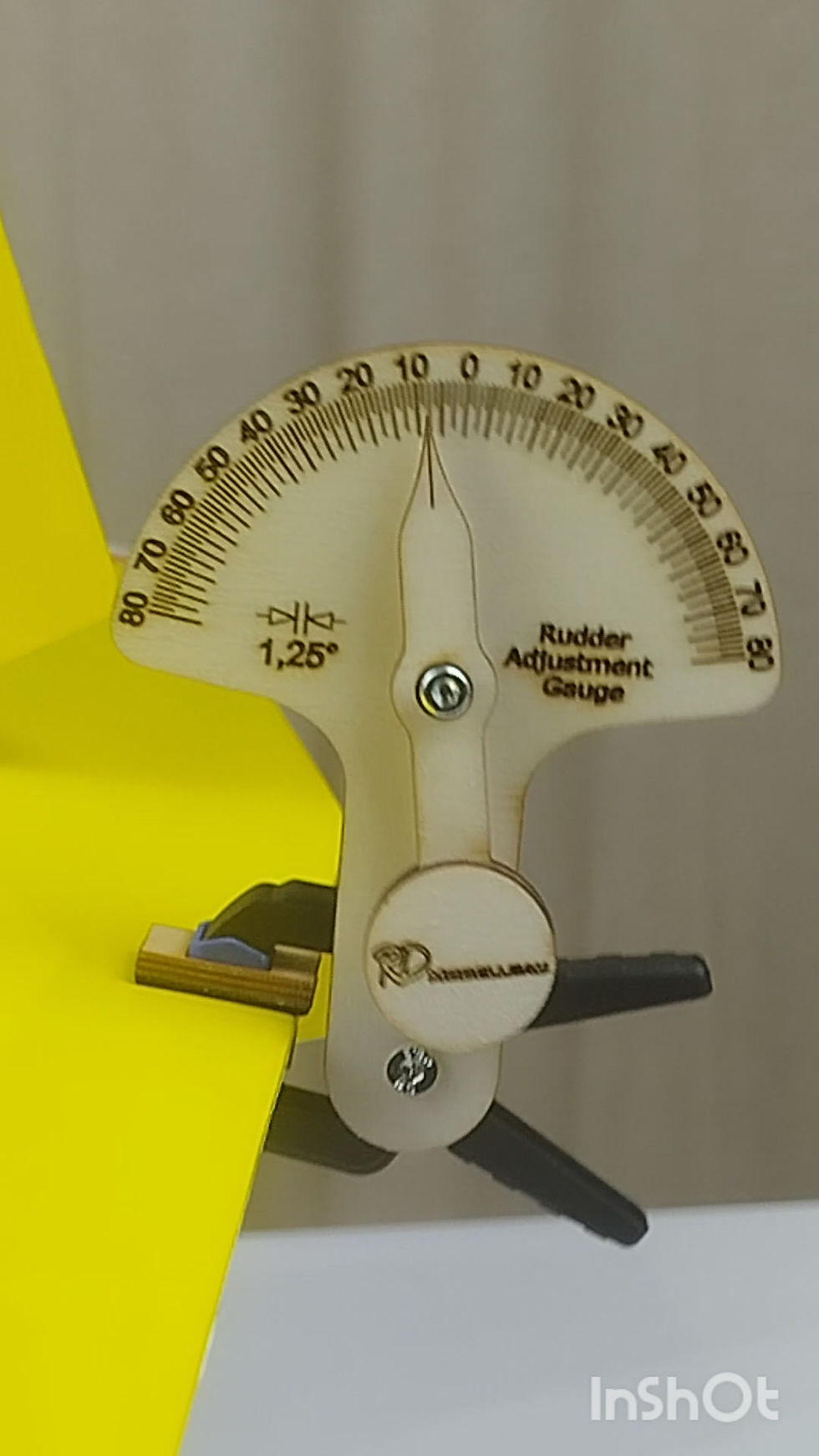 Thumbnail: Ruderausschlag-Einstellgerät – Rudder Adjustment Gauge - präzise, leicht und als Bausatz erhältlich