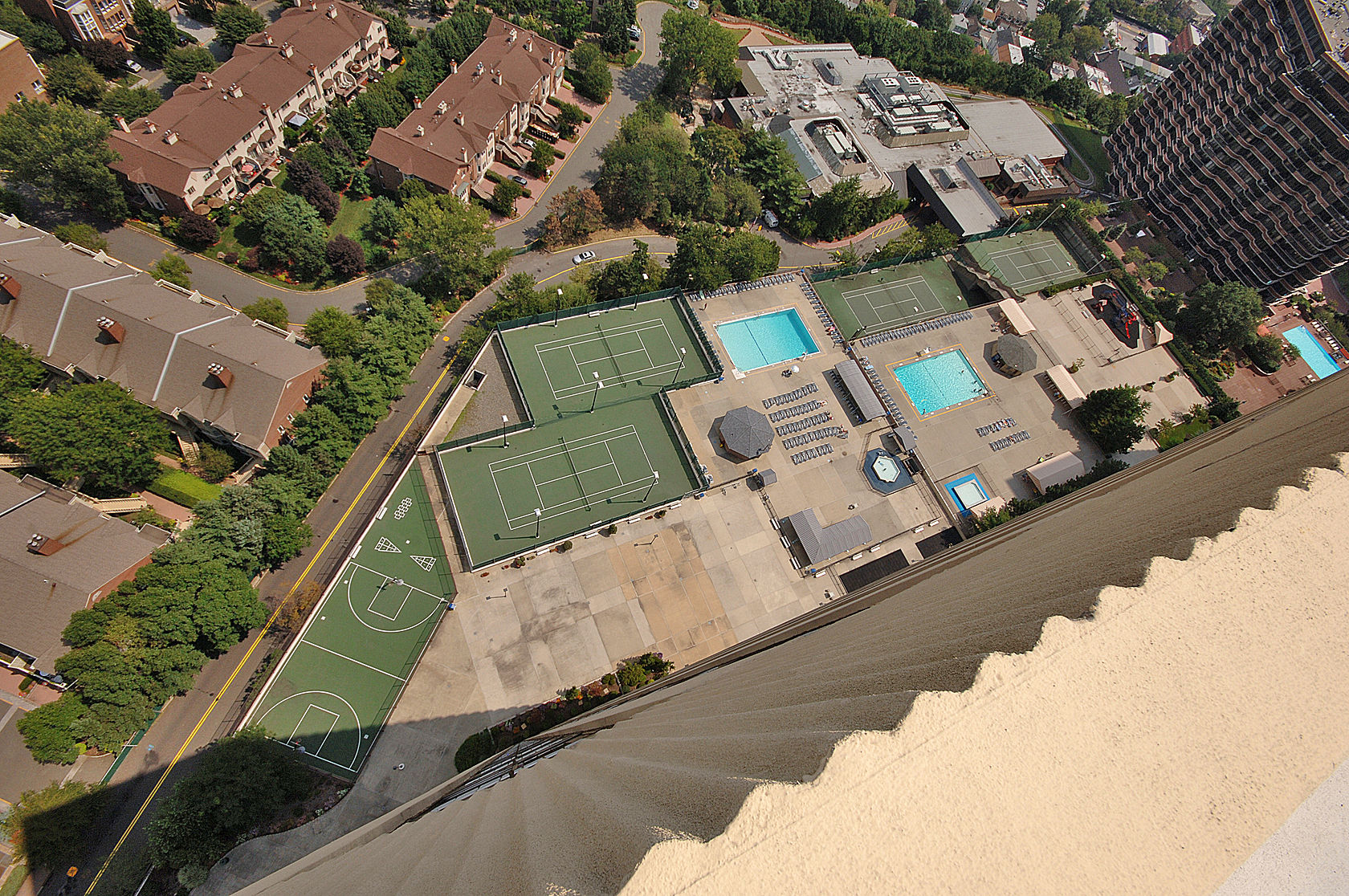 Winston Towers Amenities Cliffside Park, NJ WinstonTowers.Info