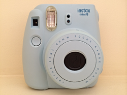 Fuji-film Instax Mini 8