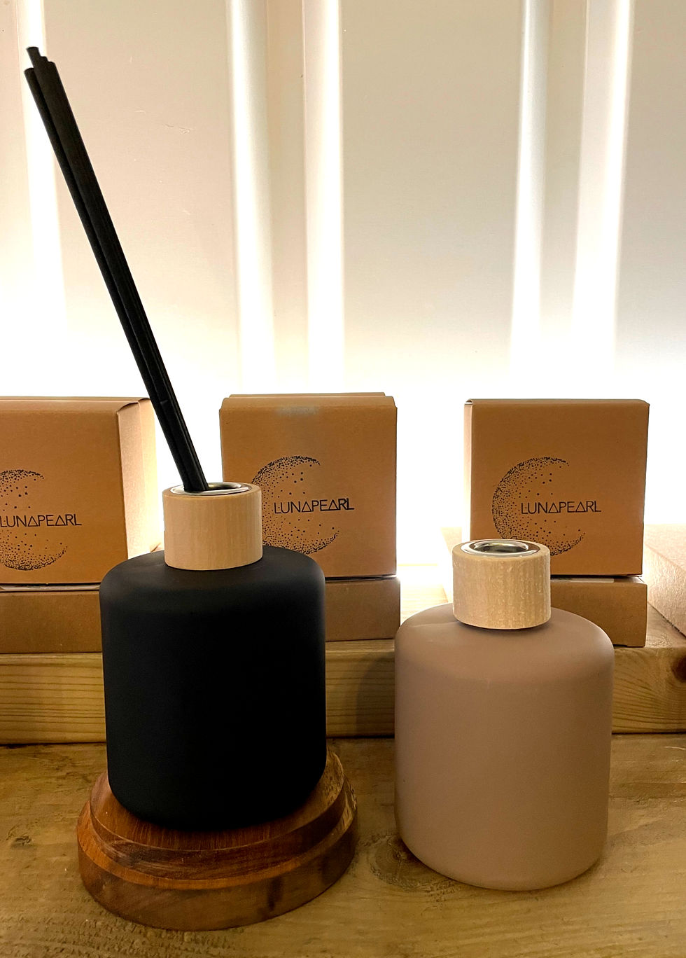 Thumbnail: Tobacco & Oak - Mocha Glass Diffuser